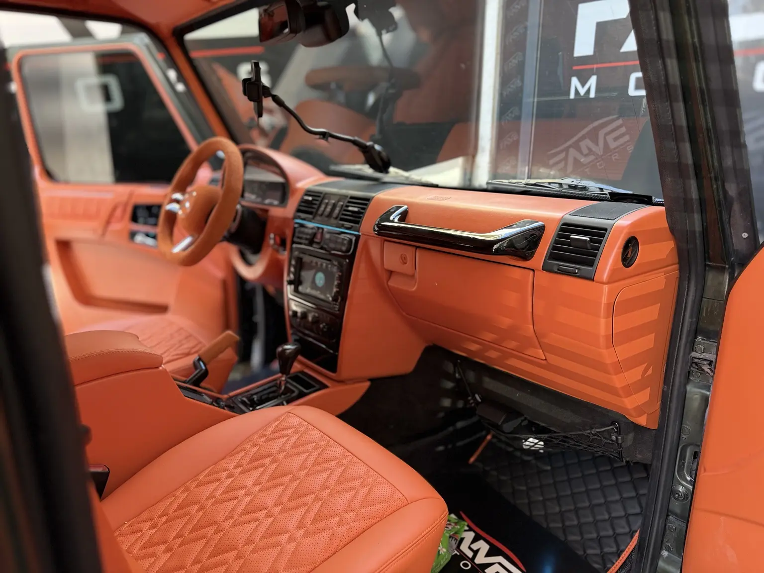 Mercedes G Serisi turuncu torpido kaplama dönüşüm sonrası