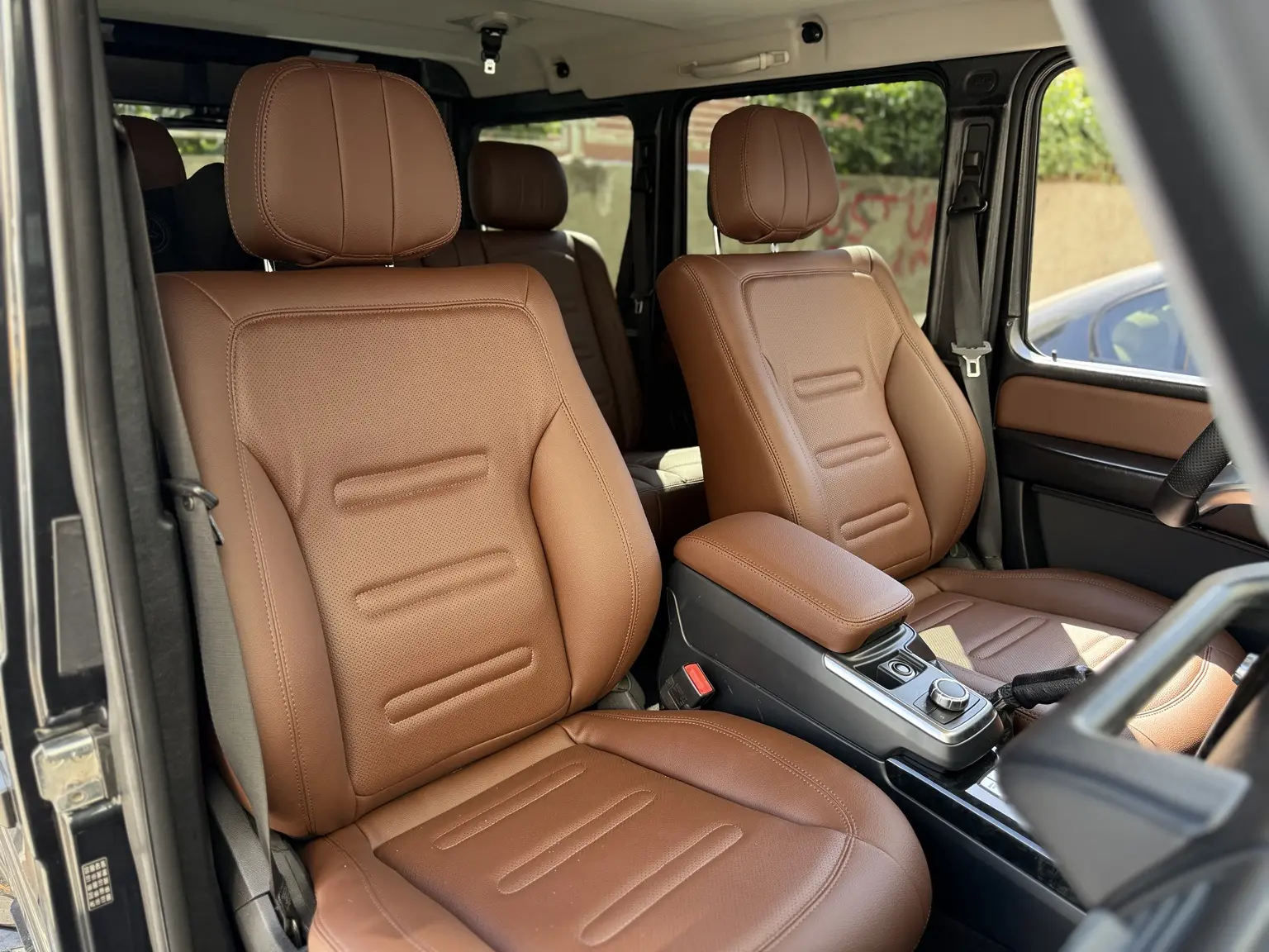 Mercedes G350 hakiki deri ön koltuk döşeme uygulaması