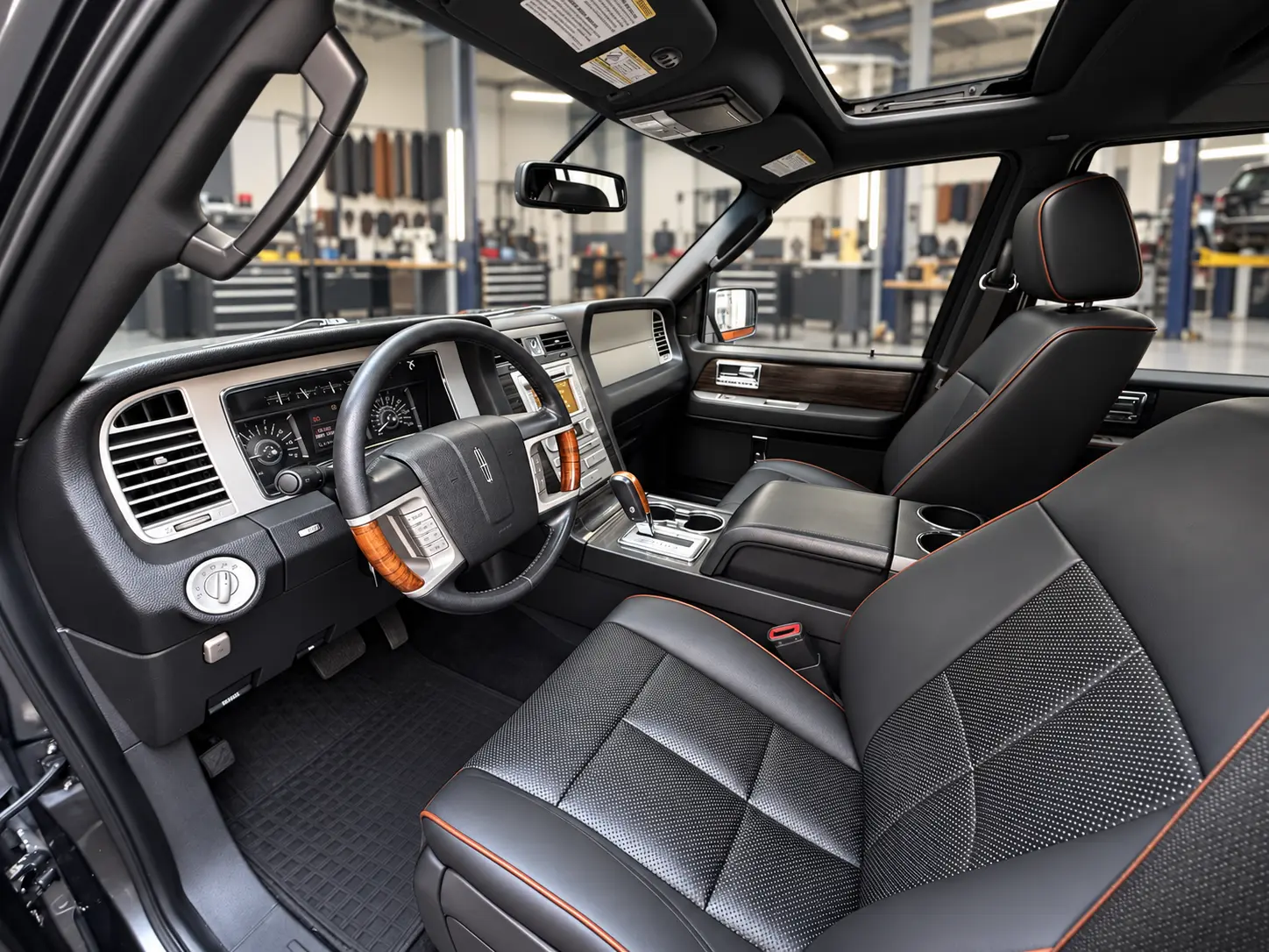 Lincoln Navigator deri döşeme ve direksiyon