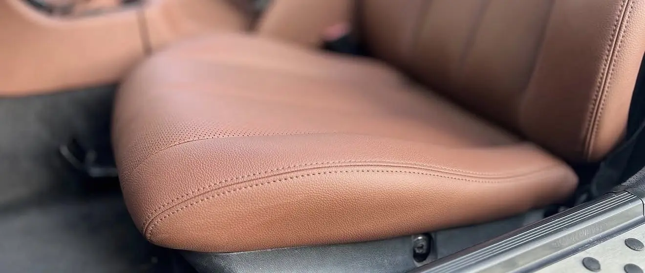 Mercedes-Benz SLK yenilenen deri koltuk minder detayı