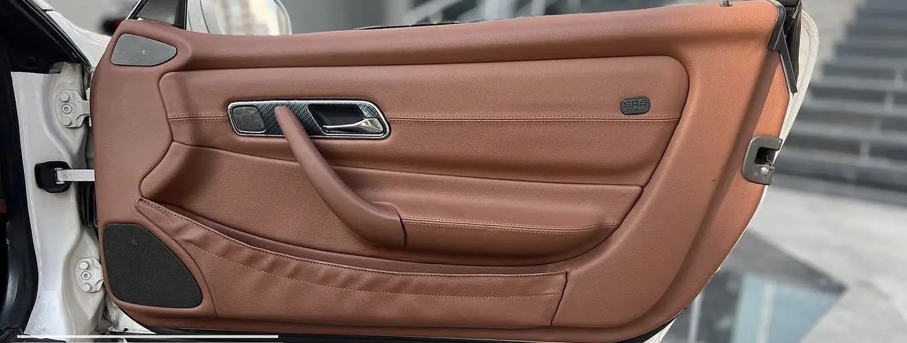 Mercedes-Benz SLK kapı kartı restorasyon sonrası