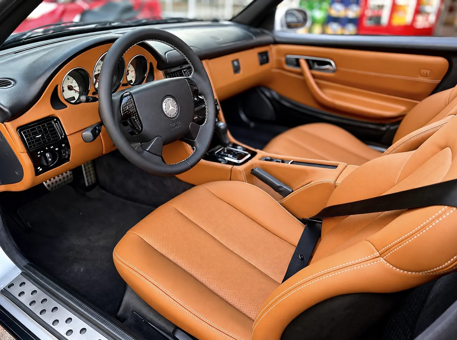 Mercedes-Benz SLK cognac suni deri kabin yenileme