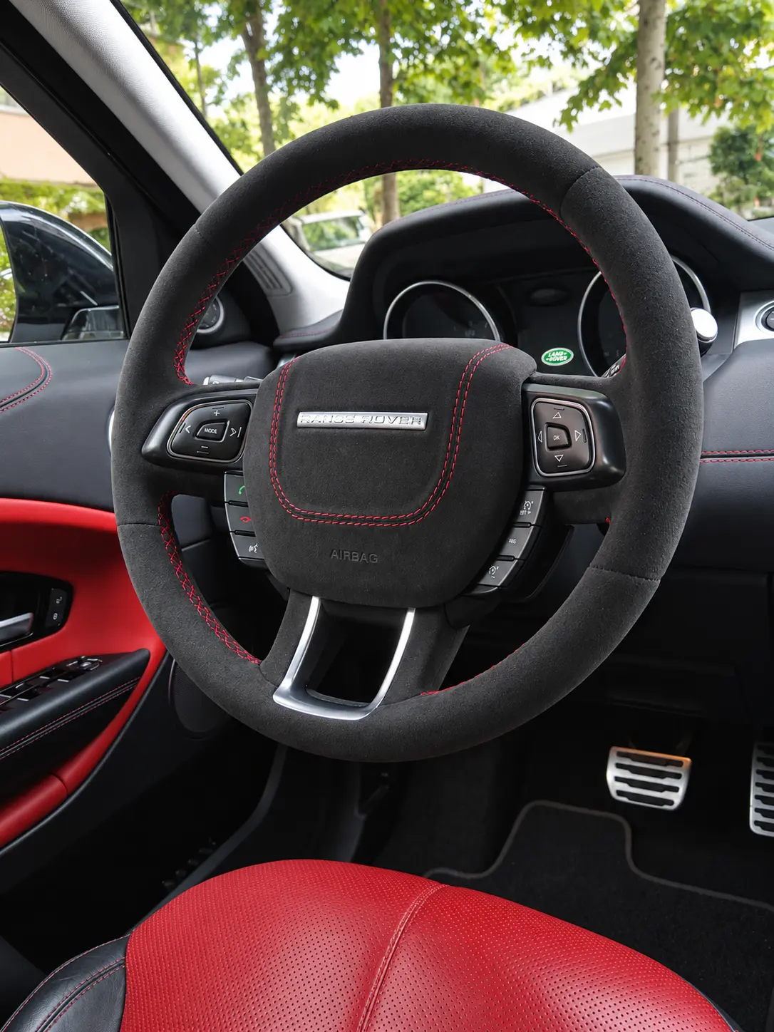 Range Rover Evoque Alcantara direksiyon